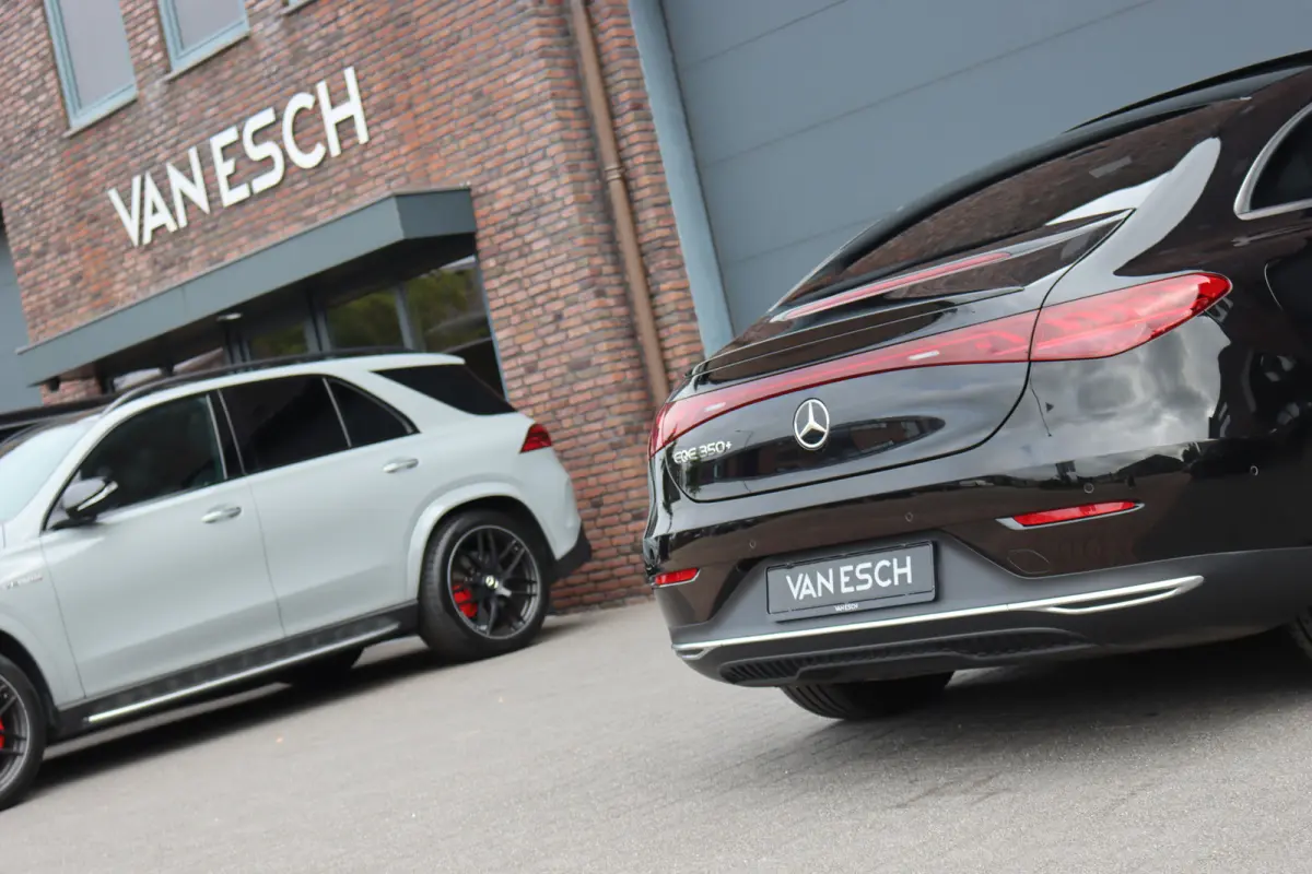 350+ Business Solution Luxury 96 kWh | Hyperscreen | Distronic+ | Panoramadak | Memory | Burmester | Surround Camera | Leder | Digital Light | Keyless Go | 22 kW | Warmtepomp |