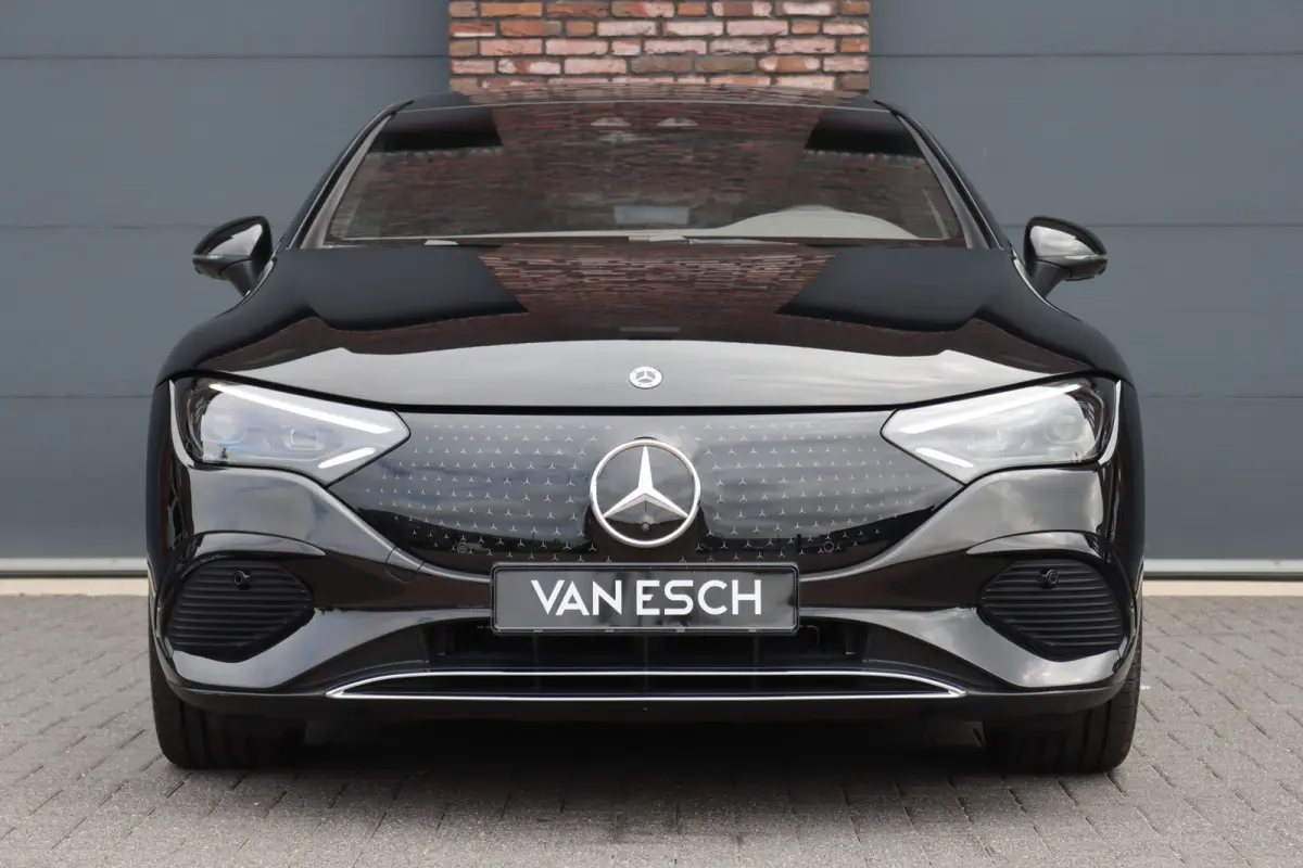 350+ Business Solution Luxury 96 kWh | Hyperscreen | Distronic+ | Panoramadak | Memory | Burmester | Surround Camera | Leder | Digital Light | Keyless Go | 22 kW | Warmtepomp |