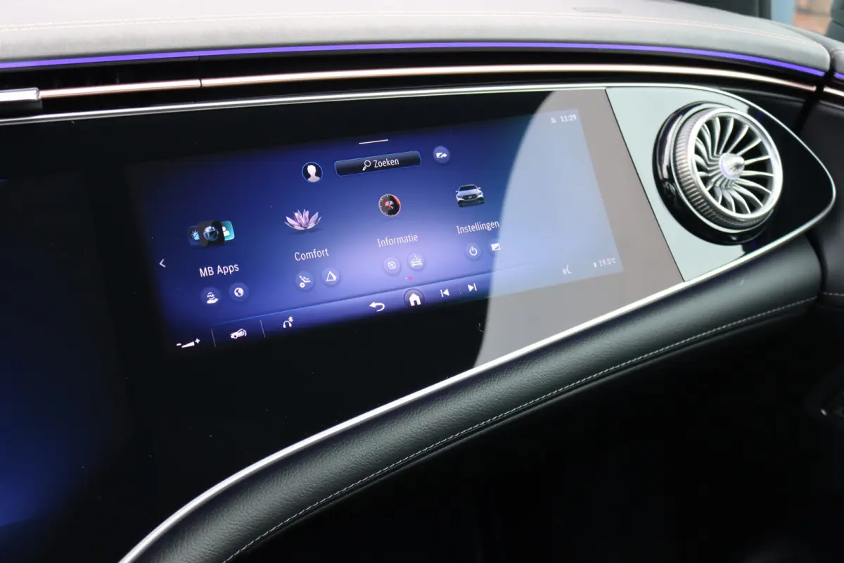 350+ Business Solution Luxury 96 kWh | Hyperscreen | Distronic+ | Panoramadak | Memory | Burmester | Surround Camera | Leder | Digital Light | Keyless Go | 22 kW | Warmtepomp |