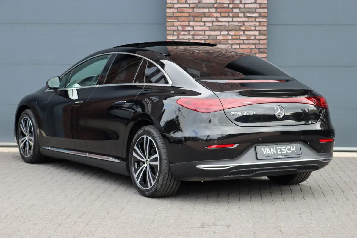 350+ Business Solution Luxury 96 kWh | Hyperscreen | Distronic+ | Panoramadak | Memory | Burmester | Surround Camera | Leder | Digital Light | Keyless Go | 22 kW | Warmtepomp |