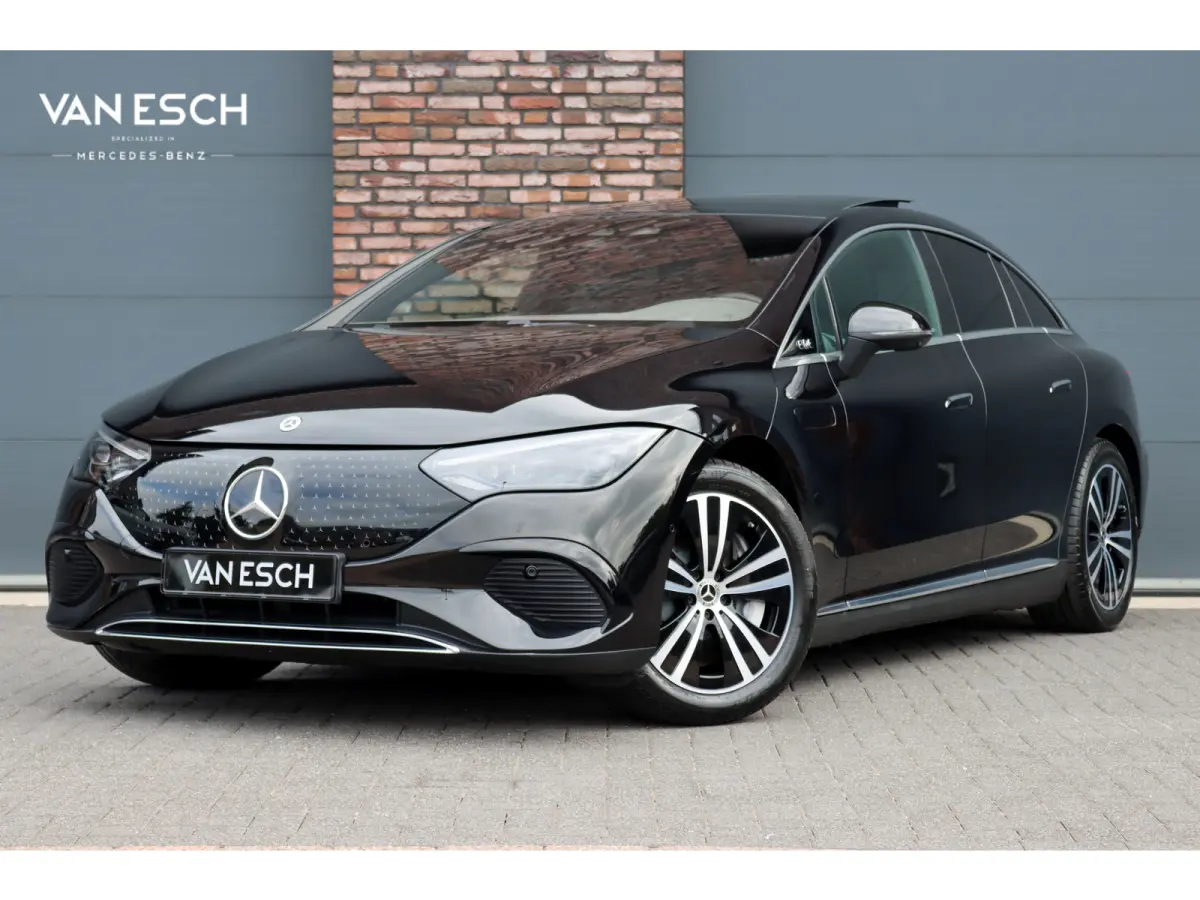 350+ Business Solution Luxury 96 kWh | Hyperscreen | Distronic+ | Panoramadak | Memory | Burmester | Surround Camera | Leder | Digital Light | Keyless Go | 22 kW | Warmtepomp |