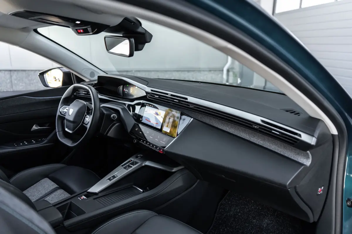 1.2 PureTech Allure Aut. | GARANTIE | Carplay