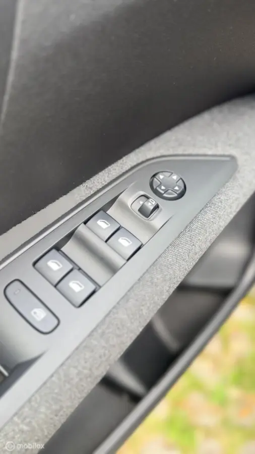 1.2 PureTech Allure I LED I Navi I CARPLAY I