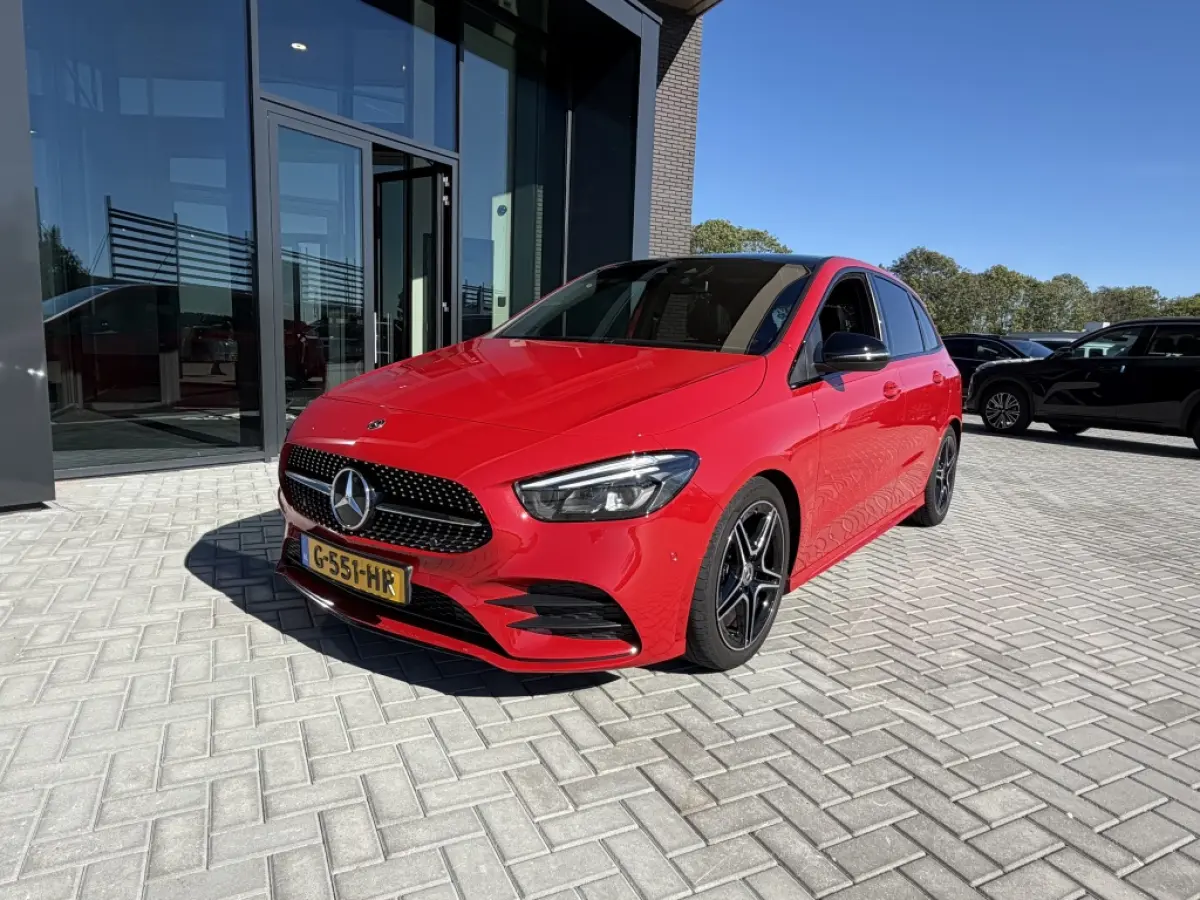 180 Bus. Sol. AMG | Pano | Camera | CarPlay |