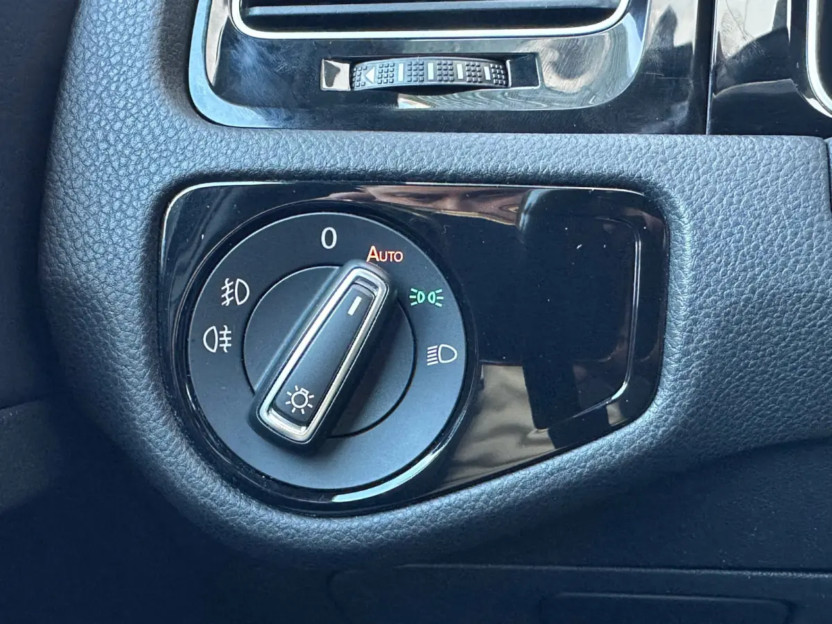 2.0 TDI GTD DSG Navi Camera Carplay Pano
