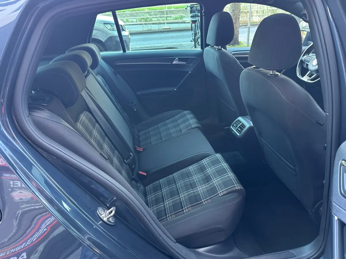 2.0 TDI GTD DSG Navi Camera Carplay Pano