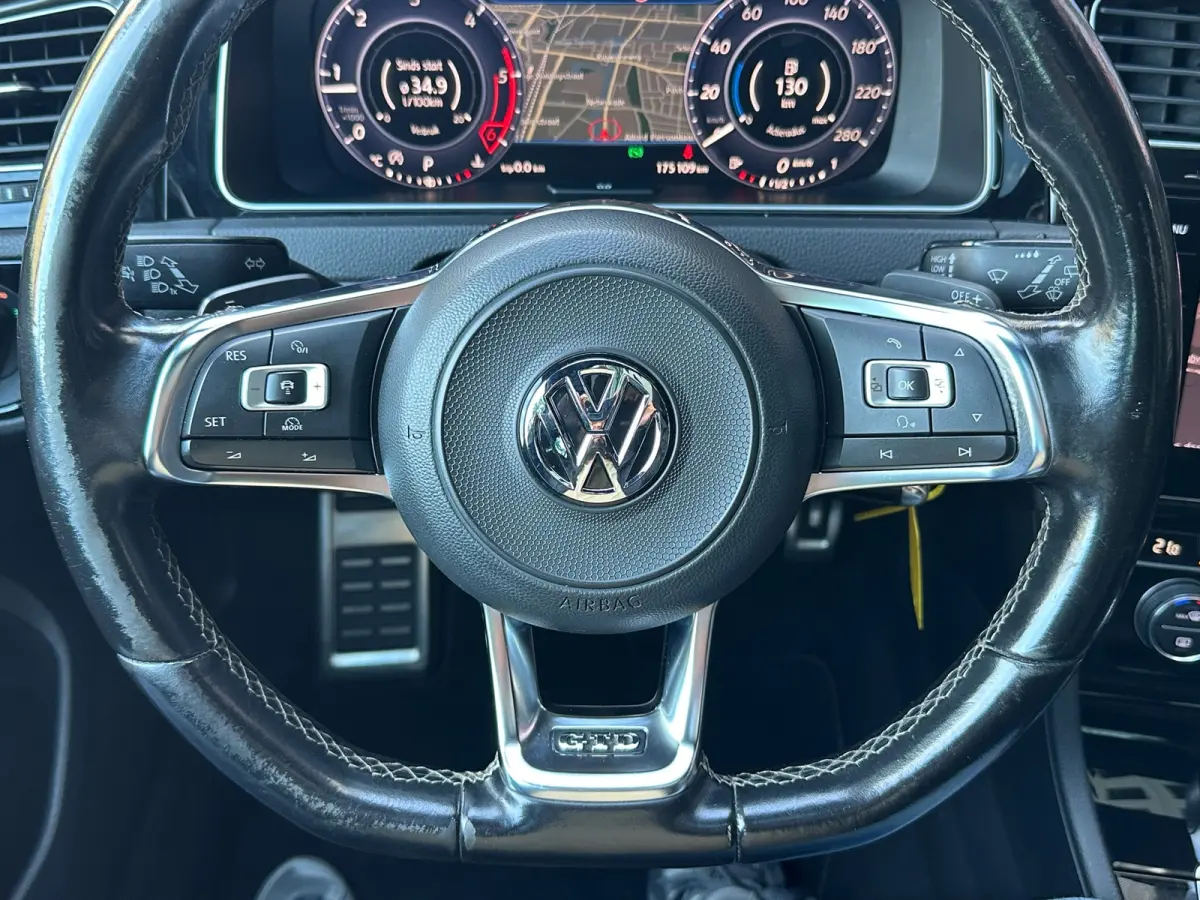 2.0 TDI GTD DSG Navi Camera Carplay Pano