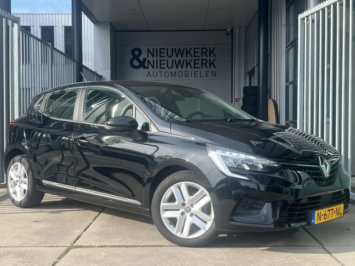 1.0 TCe Zen | CARPLAY/ANDROID | NAVI | CRUISE CONTROL | PDC | AIRCO | LED | DAB | BLUETOOTH | ALL-SEASON BANDEN