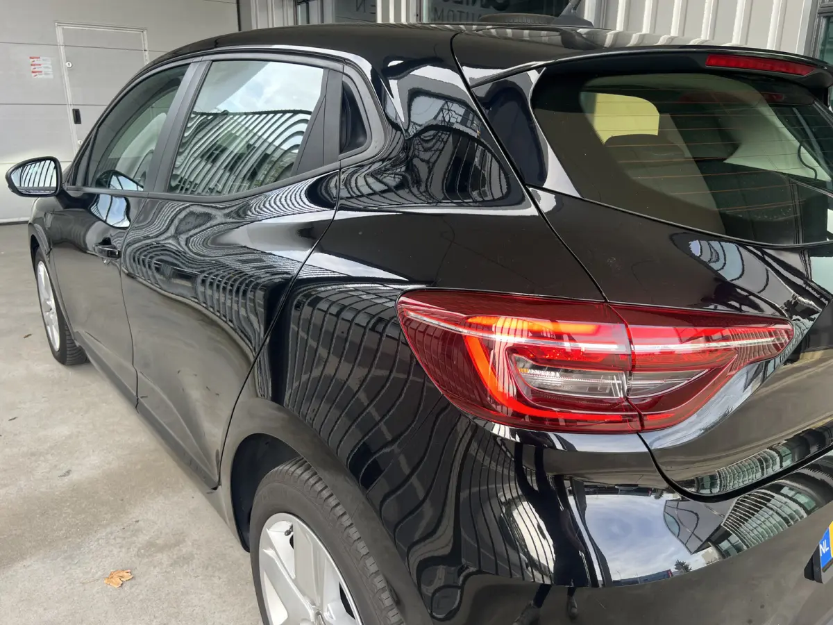 1.0 TCe Zen | CARPLAY/ANDROID | NAVI | CRUISE CONTROL | PDC | AIRCO | LED | DAB | BLUETOOTH | ALL-SEASON BANDEN