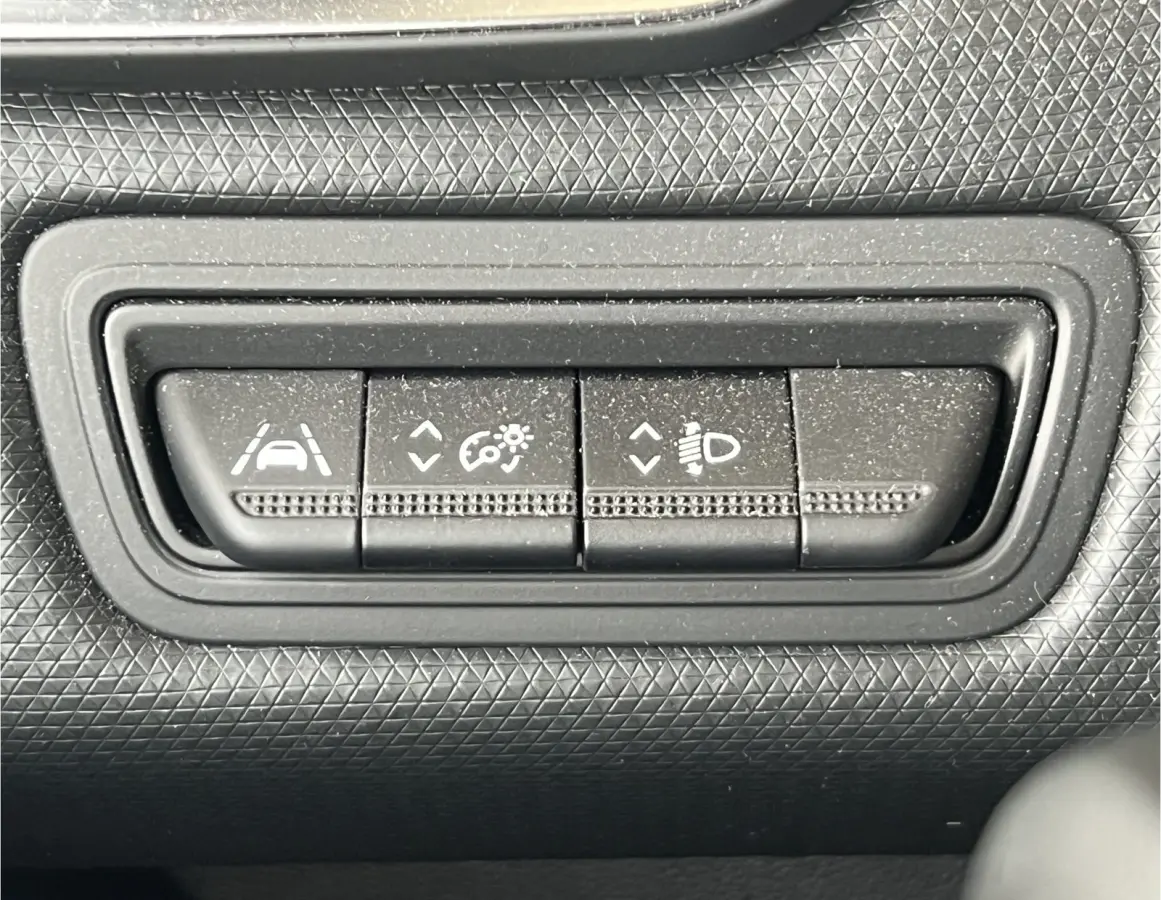 1.0 TCe Zen | CARPLAY/ANDROID | NAVI | CRUISE CONTROL | PDC | AIRCO | LED | DAB | BLUETOOTH | ALL-SEASON BANDEN