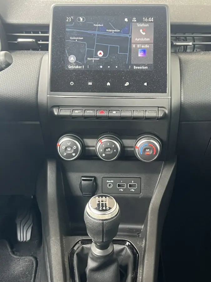 1.0 TCe Zen | CARPLAY/ANDROID | NAVI | CRUISE CONTROL | PDC | AIRCO | LED | DAB | BLUETOOTH | ALL-SEASON BANDEN