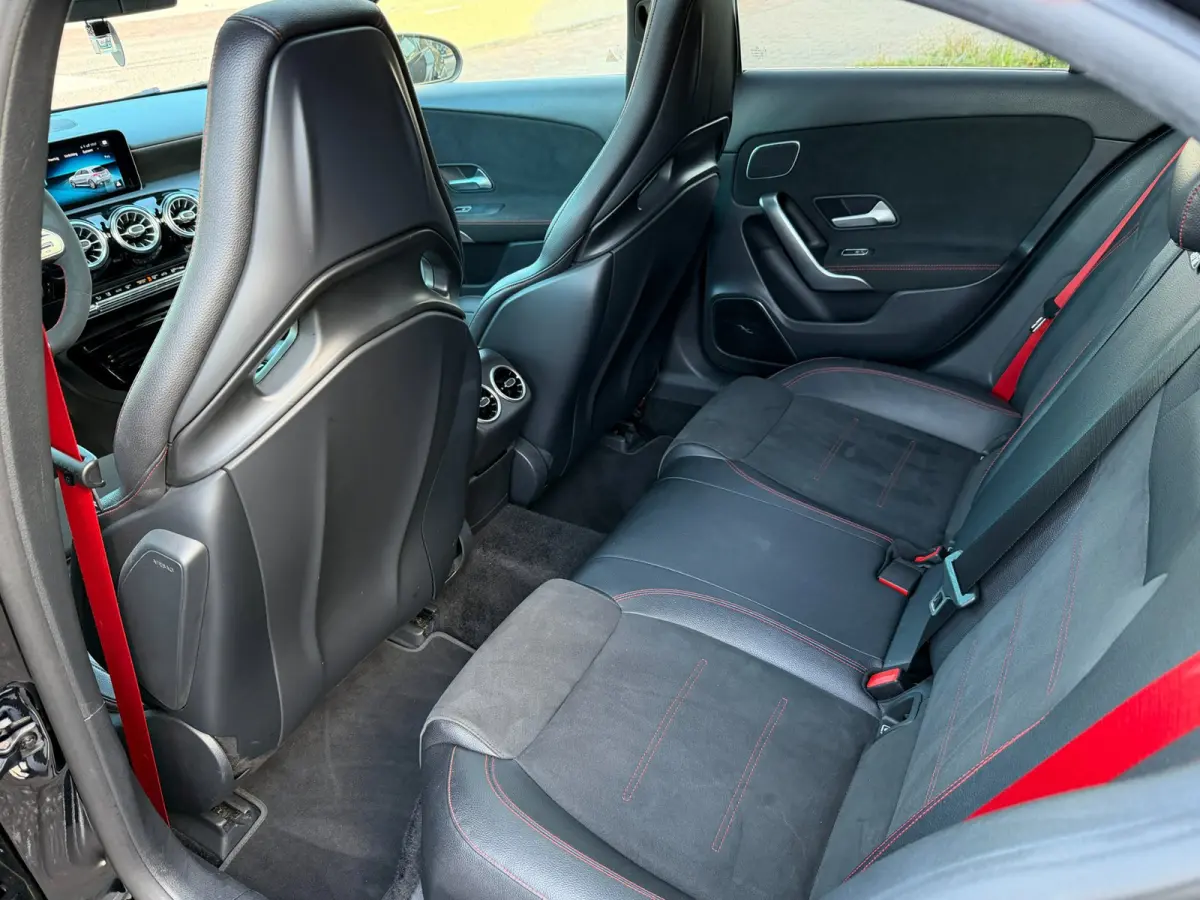 AMG 35 4MATIC Edition 1