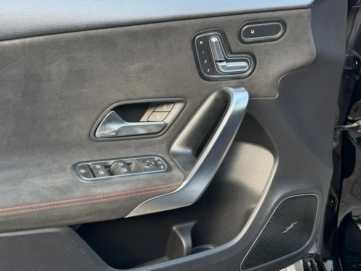 AMG 35 4MATIC Edition 1