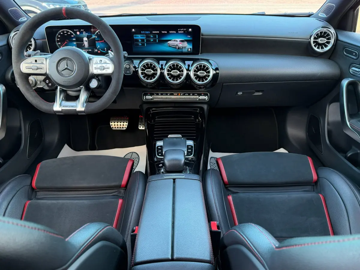 AMG 35 4MATIC Edition 1