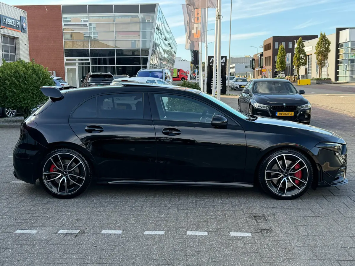 AMG 35 4MATIC Edition 1