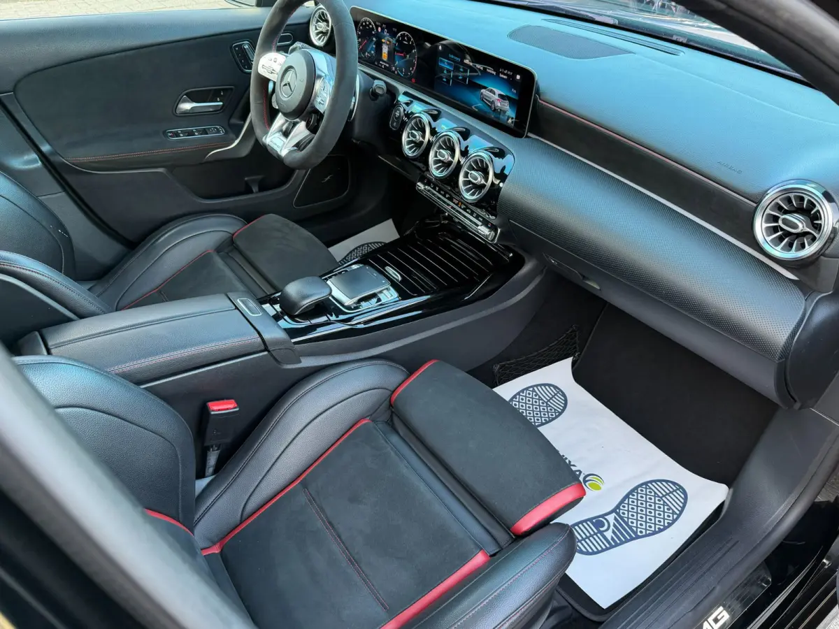 AMG 35 4MATIC Edition 1