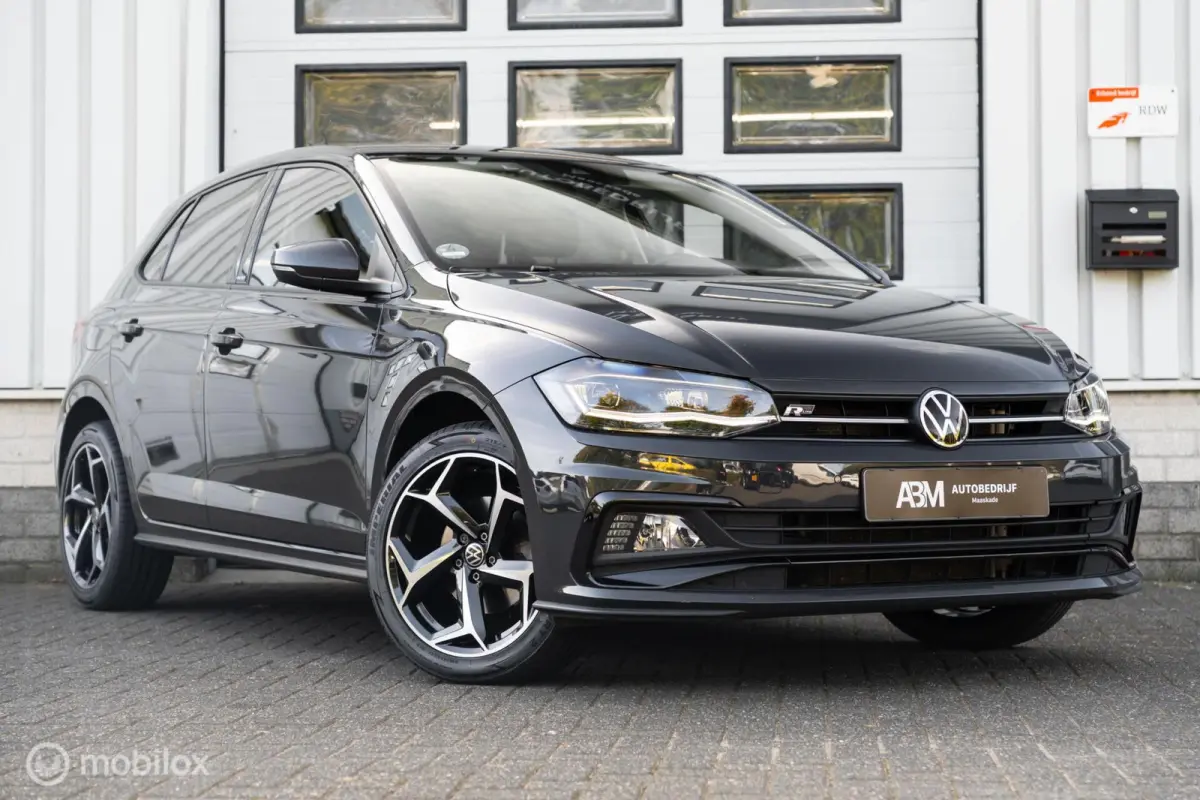 1.0 TSI DSG R-LINE VIRTUAL ACC NAVI LED CAM