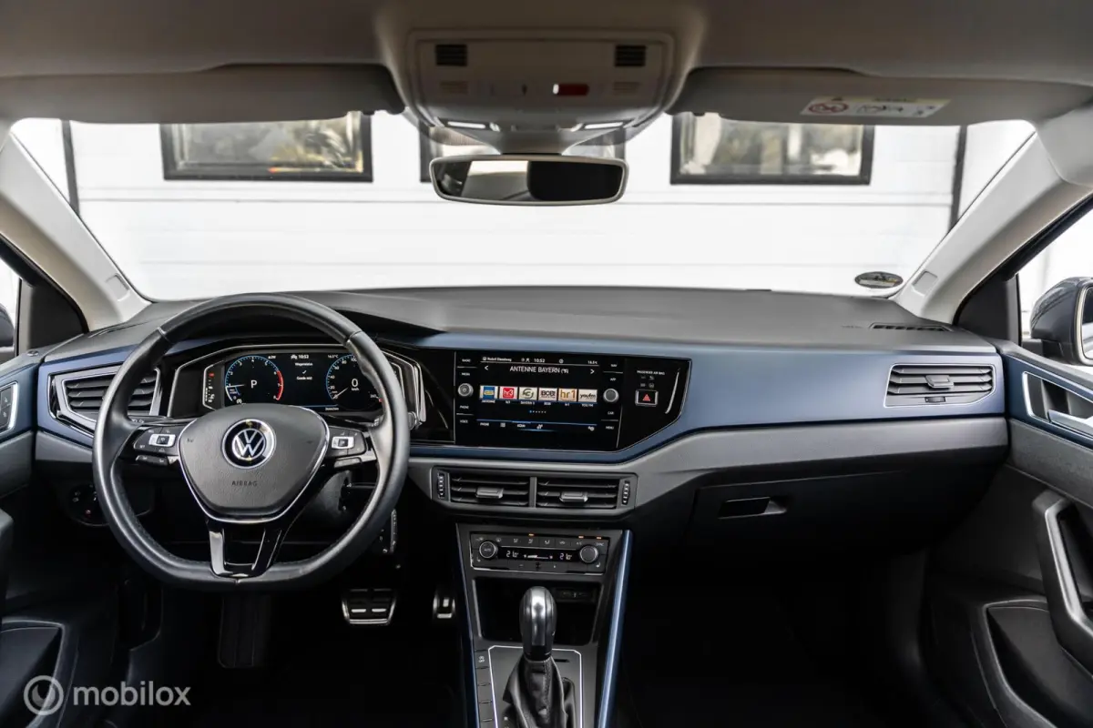 1.0 TSI DSG R-LINE VIRTUAL ACC NAVI LED CAM