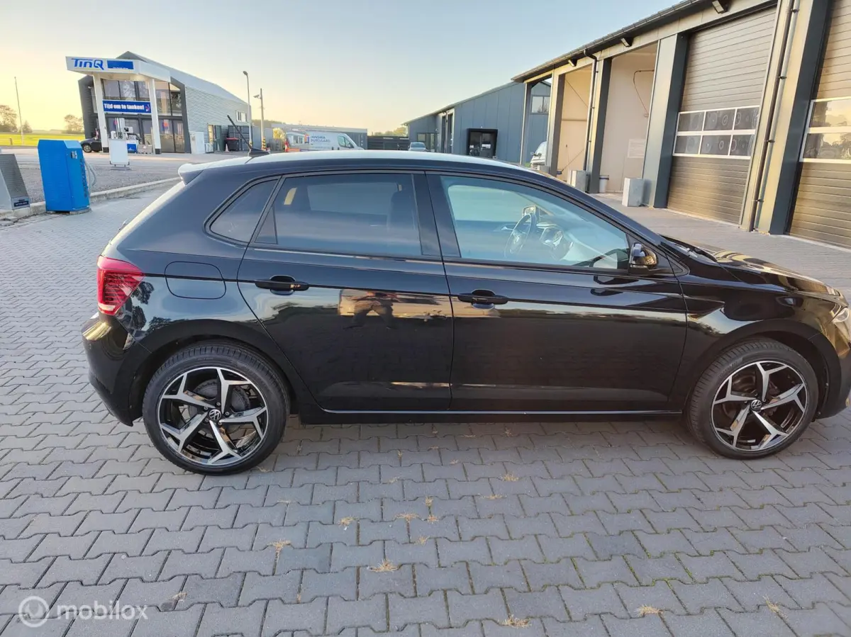 1.0 TSI Comfortline Business r-line velgen!