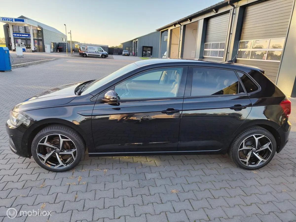 1.0 TSI Comfortline Business r-line velgen!