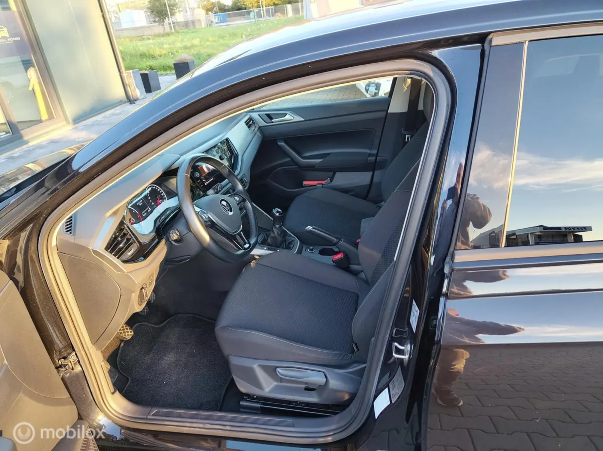 1.0 TSI Comfortline Business r-line velgen!