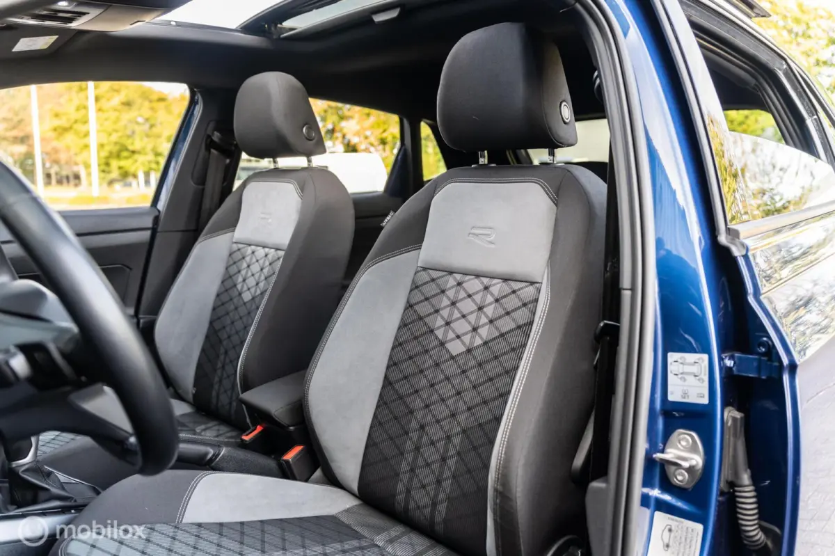 1.0 TSI 3X R-Line PANO IQ-LIGHT CAMERA BEATS