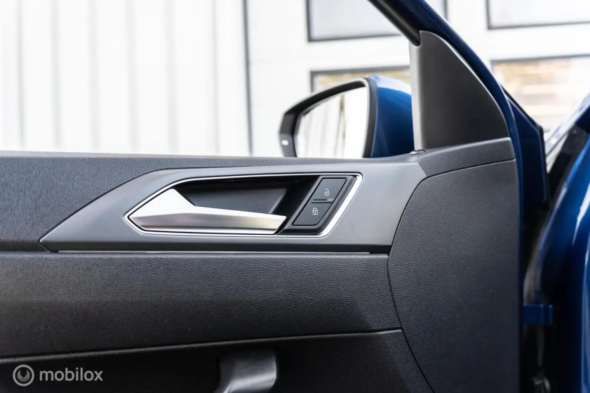 1.0 TSI 3X R-Line PANO IQ-LIGHT CAMERA BEATS