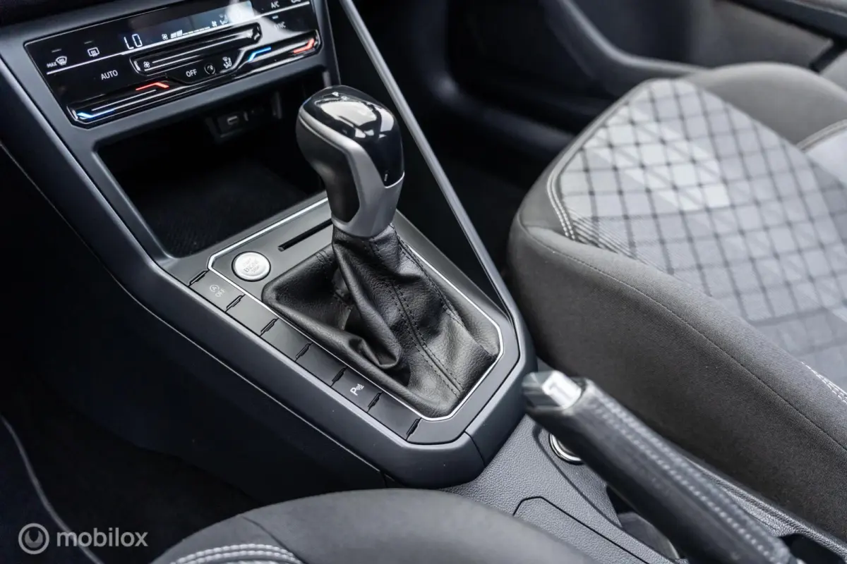 1.0 TSI 3X R-Line PANO IQ-LIGHT CAMERA BEATS