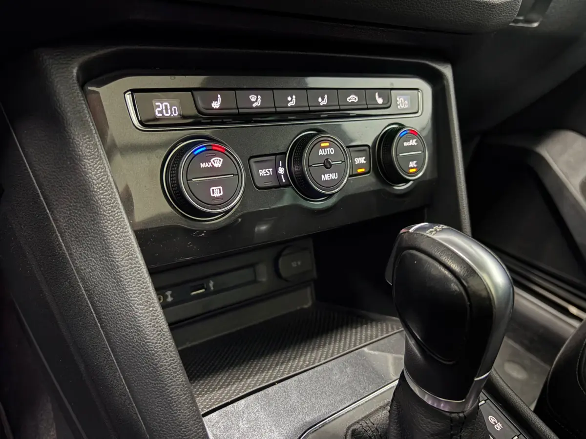 2.0 TSI 4Motion R-line