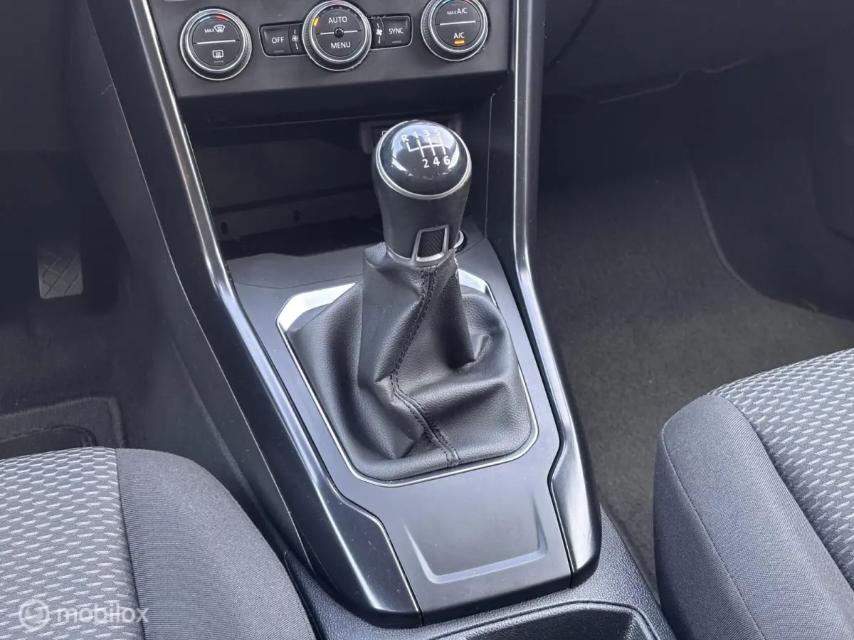 1.0 TSI stoelverw. Carplay camera trekhaak