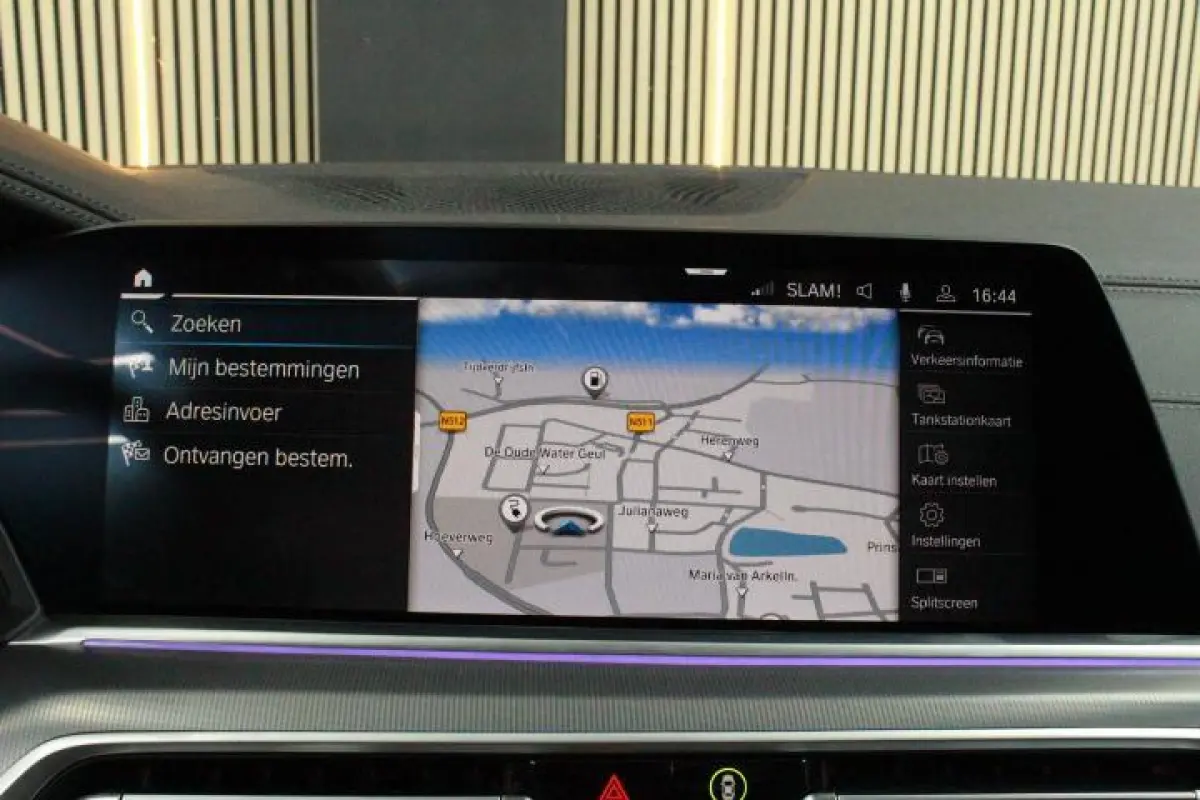 xDrive45e High Ex. M-Sport |HUD |M Stoel |Scherm Acht