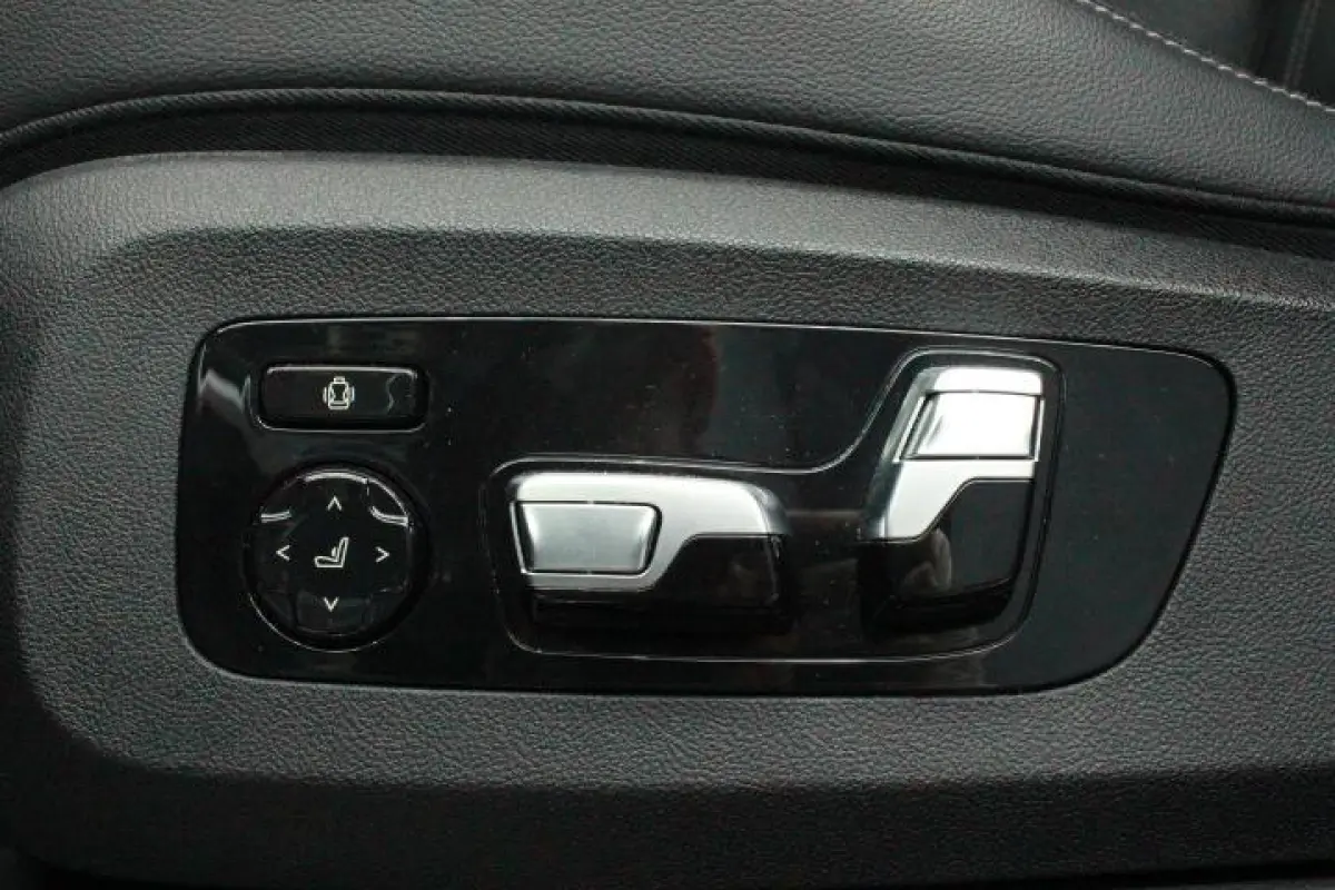 xDrive45e High Ex. M-Sport |HUD |M Stoel |Scherm Acht
