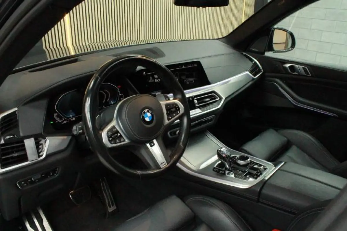 xDrive45e High Ex. M-Sport |HUD |M Stoel |Scherm Acht
