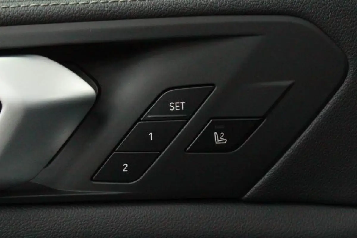xDrive45e High Ex. M-Sport |HUD |M Stoel |Scherm Acht