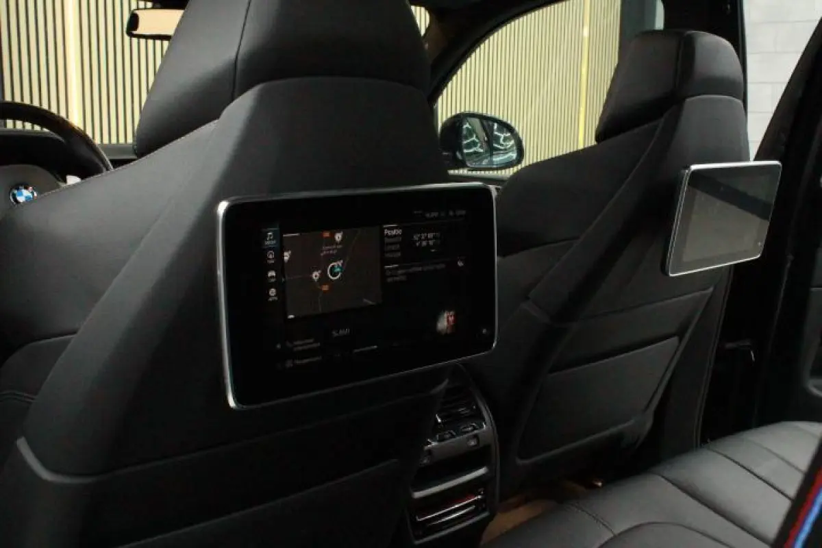 xDrive45e High Ex. M-Sport |HUD |M Stoel |Scherm Acht