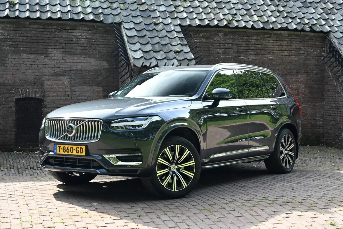 2.0 T8 Twin Engine AWD Inscription