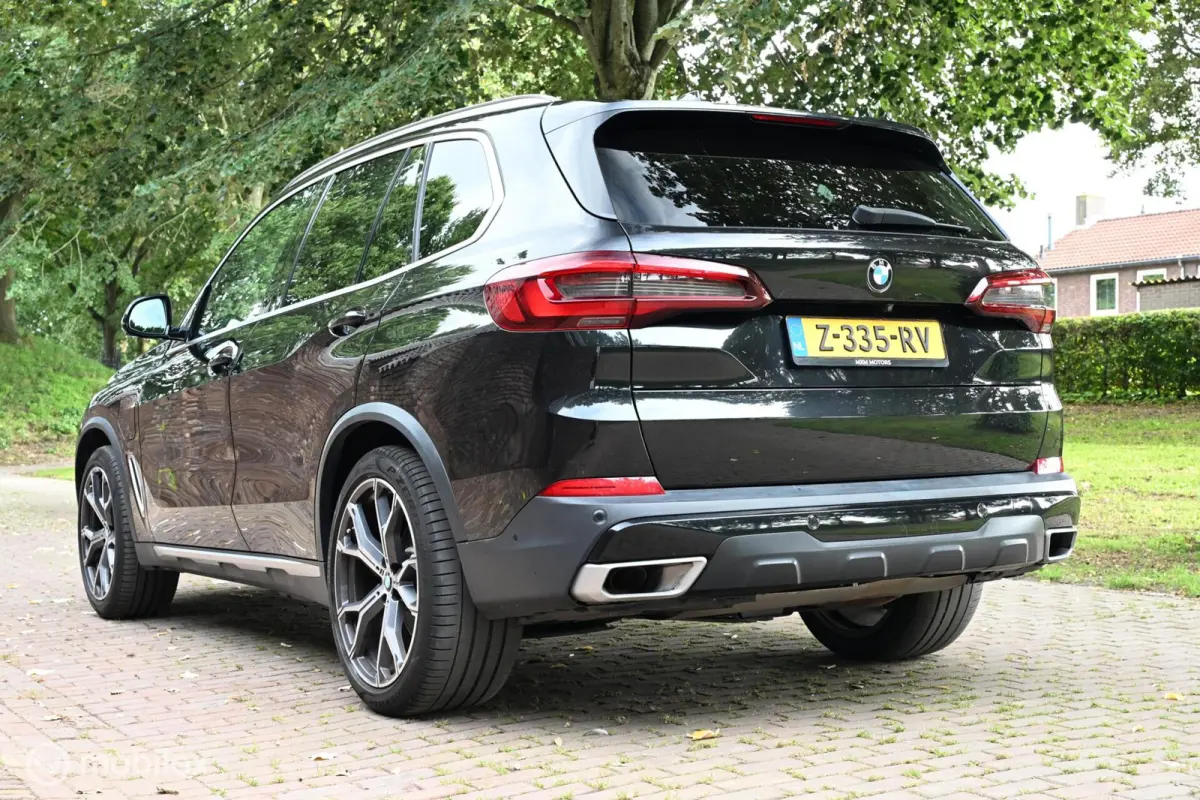 xDrive45e High Executive