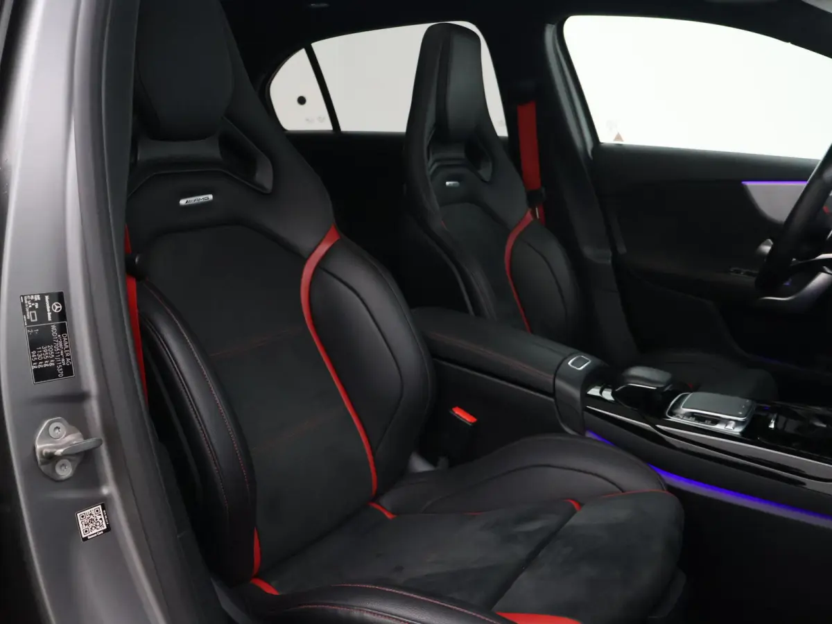 AMG 35 4MATIC 306 PK ORIG. NL PANORAMA | BURMESTER | 360 CAMERA | MAGNO MOUNTAIN GRAY | PERFORMANCE SEATS