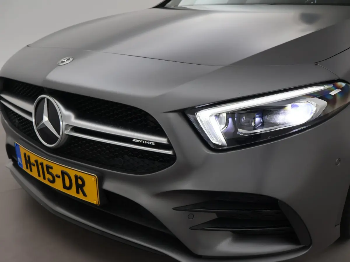 AMG 35 4MATIC 306 PK ORIG. NL PANORAMA | BURMESTER | 360 CAMERA | MAGNO MOUNTAIN GRAY | PERFORMANCE SEATS