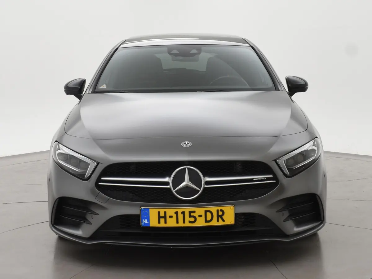 AMG 35 4MATIC 306 PK ORIG. NL PANORAMA | BURMESTER | 360 CAMERA | MAGNO MOUNTAIN GRAY | PERFORMANCE SEATS