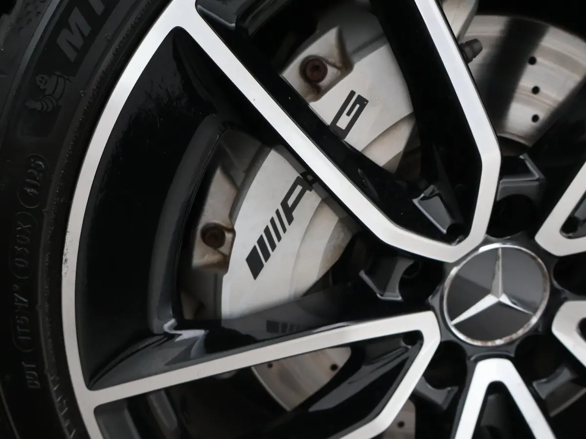 AMG 35 4MATIC 306 PK ORIG. NL PANORAMA | BURMESTER | 360 CAMERA | MAGNO MOUNTAIN GRAY | PERFORMANCE SEATS