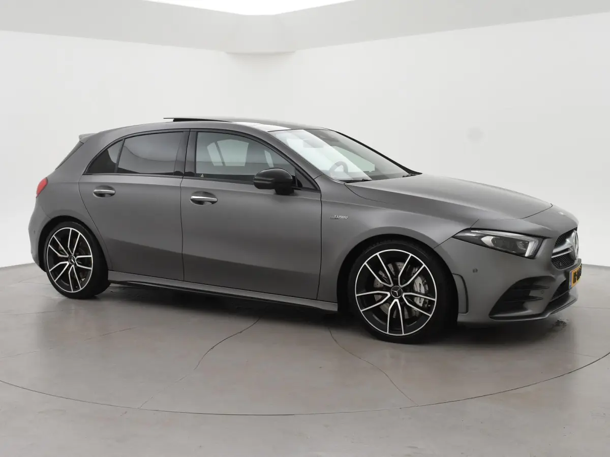 AMG 35 4MATIC 306 PK ORIG. NL PANORAMA | BURMESTER | 360 CAMERA | MAGNO MOUNTAIN GRAY | PERFORMANCE SEATS