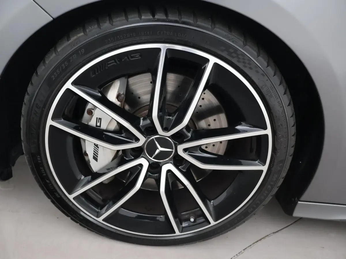 AMG 35 4MATIC 306 PK ORIG. NL PANORAMA | BURMESTER | 360 CAMERA | MAGNO MOUNTAIN GRAY | PERFORMANCE SEATS