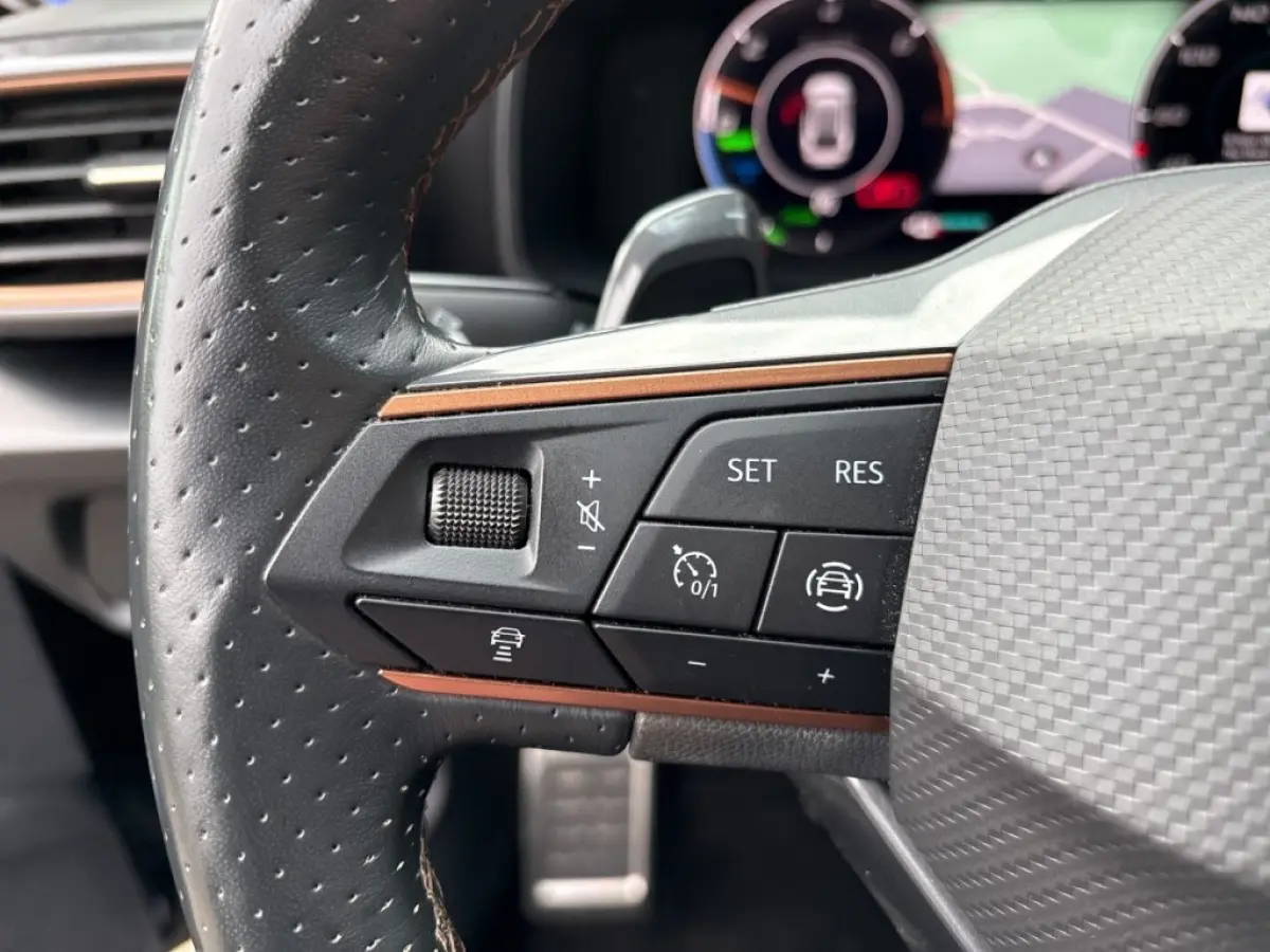1.4 TSI VZ e-HYBRID ZWENK.TREKHAAK/ACC/STUUR+STOELVERW/FULL-LINK/NAVI