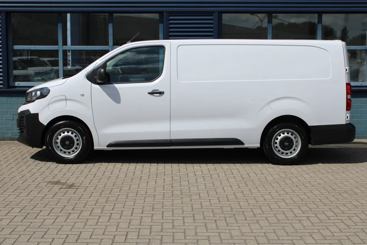 Standaard - Electric | Elektrisch bedienbare en verwarmde buitenspiegels | Exterieurpakket | Multi-mode toggle (ECO, NORMAL, POWER)