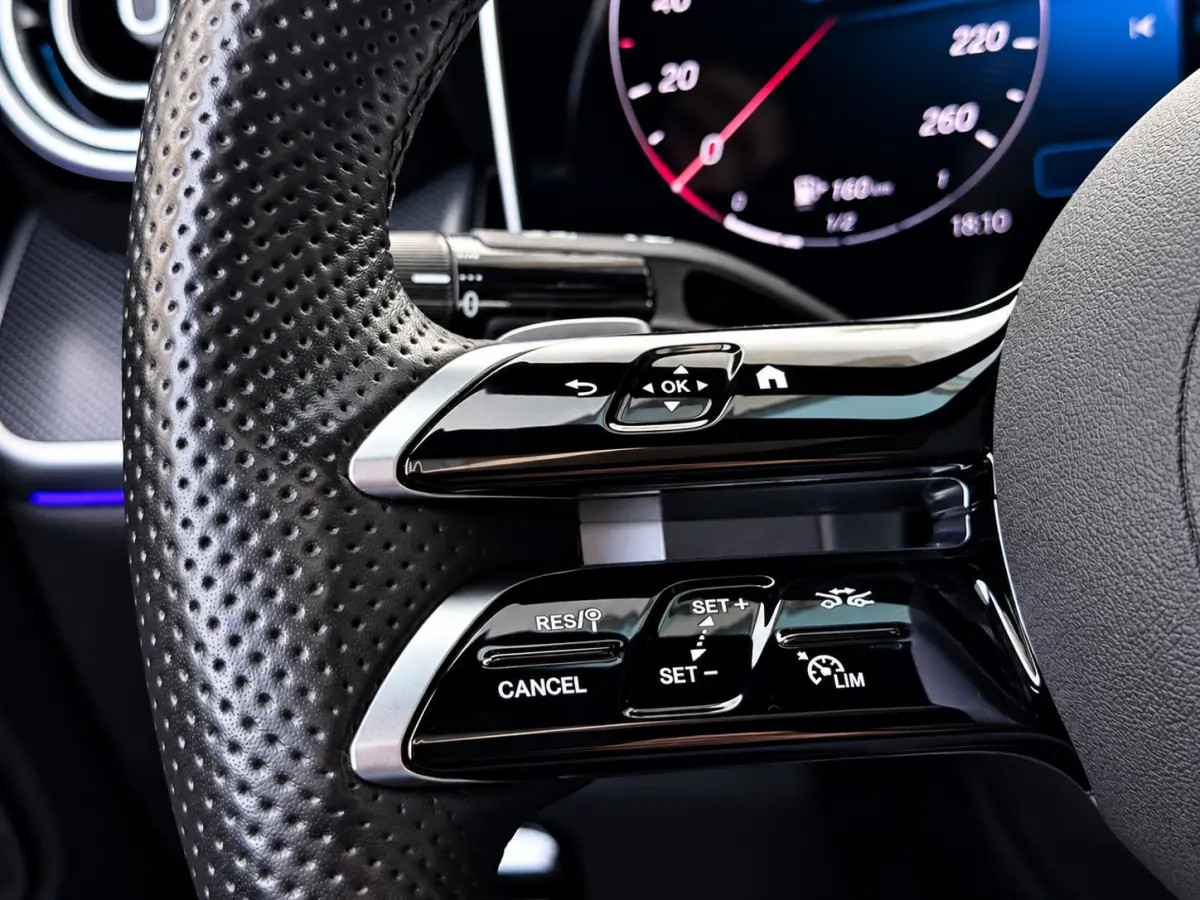 300e AMG 4MATIC | PANO | MEMORY | KEYLESS |