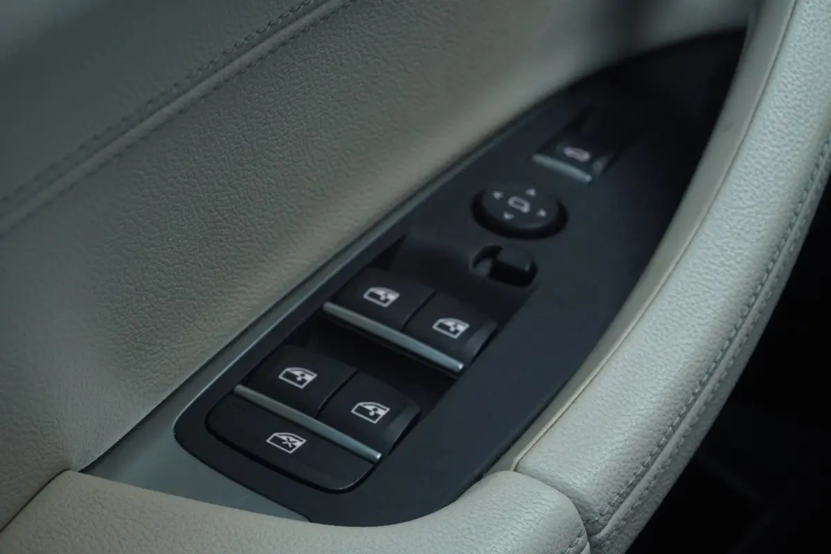 XDrive30e Executive+Led+Navigatie+Volleder+SOH 90%+ Stoel-verw+Vitrual+Elek-trekhaak+app-carplay+ 2 opladers = SUPER PRIJS