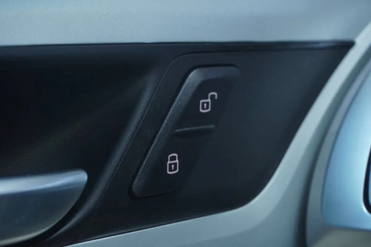 XDrive30e Executive+Led+Navigatie+Volleder+SOH 90%+ Stoel-verw+Vitrual+Elek-trekhaak+app-carplay+ 2 opladers = SUPER PRIJS