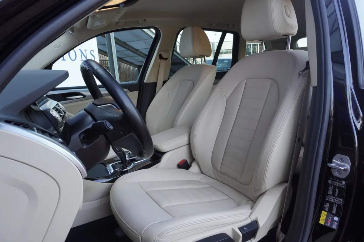 XDrive30e Executive+Led+Navigatie+Volleder+SOH 90%+ Stoel-verw+Vitrual+Elek-trekhaak+app-carplay+ 2 opladers = SUPER PRIJS