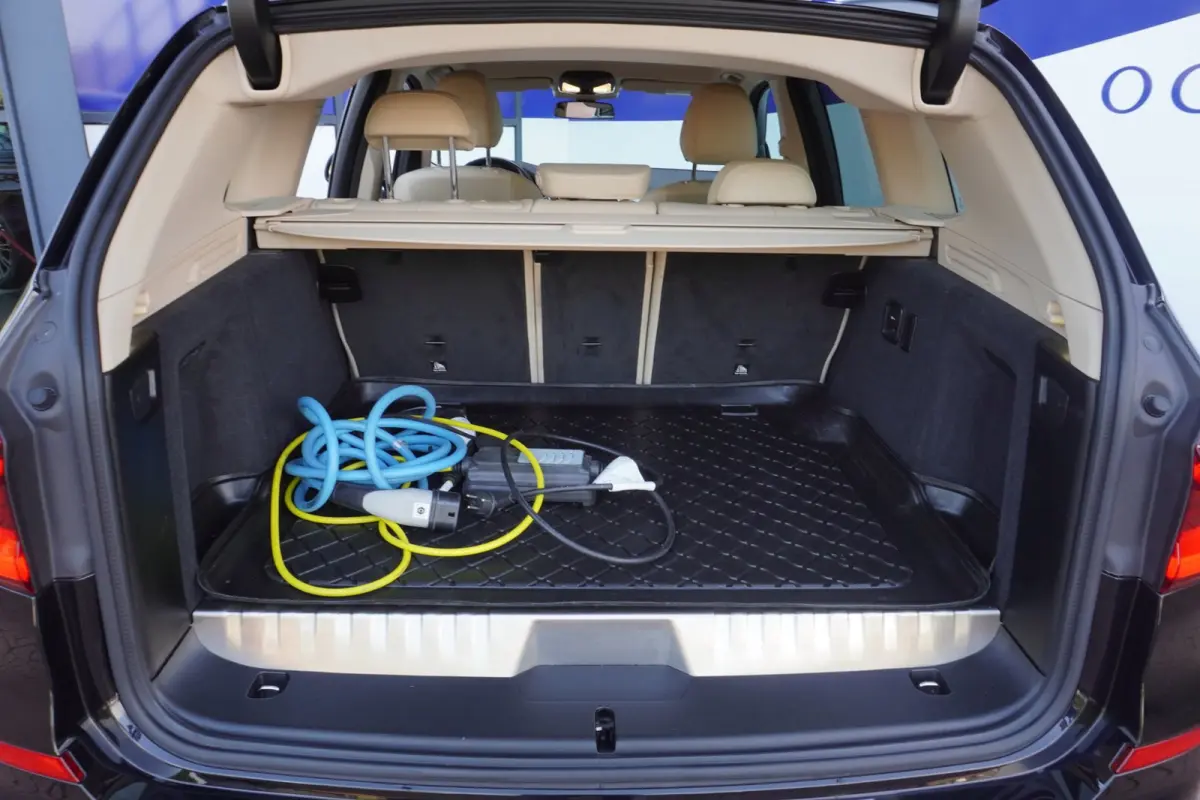 XDrive30e Executive+Led+Navigatie+Volleder+SOH 90%+ Stoel-verw+Vitrual+Elek-trekhaak+app-carplay+ 2 opladers = SUPER PRIJS